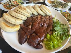 扒猪脸火勺-北京龙庆四季香农家饭庄·灶台鱼·碳烤虹鳟鱼(龙庆峡店)