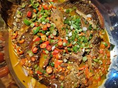 平锅臭鳜鱼-瓦房食代·四合院湘菜馆(坂田店)