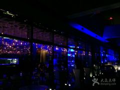 -OZONE 顶楼酒吧(香港丽思卡尔顿酒店)