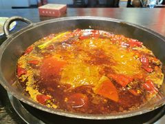 -冯校长老火锅(中联广场店)