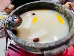 鱼羊鲜锅底-墨脱石锅椰子鸡•香草鸭•东山羊(大东海店)