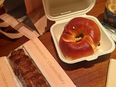 十三香烤肠牛角条-B&C黄油与面包·THE GARDEN BAKERY概念店(世纪汇店)