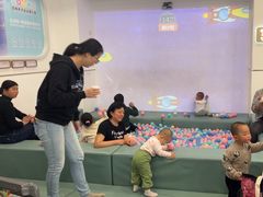 -龙格亲子游泳·水育早教运动中心(绿宝中心)