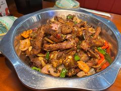 -休记光头香辣蟹干锅(绵竹店)