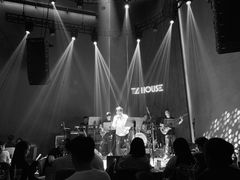 -TZ House音乐现场(来福士中心店)