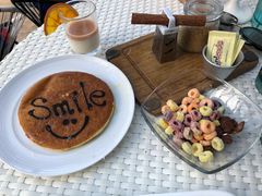 -Cha Cha's Beach Cafe