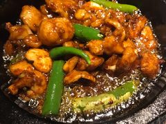 石锅杭椒牛蛙-桂满陇天书(南京德基旗舰店)