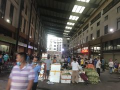 -三亚新鸿港水果一级批发市场