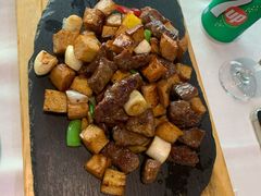 -胡记饭店(保工街店)