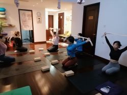 -Yvon yoga 瑜伽·精准体态管理中心