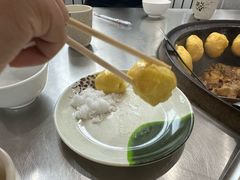 -粘豆包柴火铁锅炖