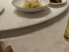 -品悦酒店(三林古镇店)