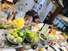 -百品聚旋转火锅(万德庄店)