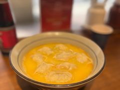 金汤黄鱼馄饨-蟹黄鱼·楼上面馆(外滩中央旗舰店)