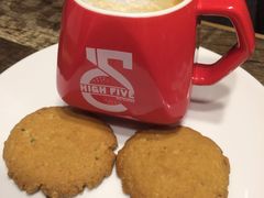 卡布奇诺-HIGH FIVE哈福手工汉堡(桂林路店)