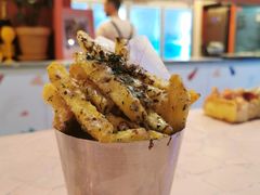 Truffle Fries-Pinchy's Lobster & Champagne Bar