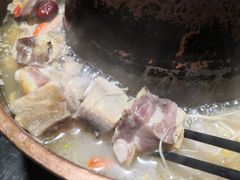 丽江腊排骨汤锅-冰冰龙虾·江湖菜·花园江景餐厅
