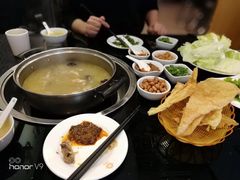 -丫丫汤膳打边炉(宏府408坊店)