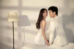 -雪中彩影婚纱摄影·微光艺术中心