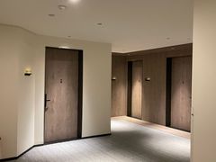 -上海虹桥中心爱琴海亚朵S酒店