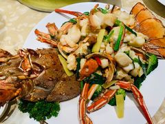 -匠心牛公馆·潮汕牛肉海鲜火锅(索菲特店)