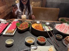 -三出山火锅(南京万象天地店)