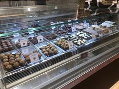 -VENCHI 闻绮(北京国贸商城店)