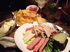 -Helens海伦司小酒馆(津湾广场店)