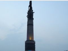 -人民防洪胜利纪念塔