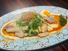 始创葱油淋鸡-粤·向群饭店(麓景路店)