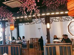 -荷塘秋月·本帮江浙菜(国权路店)