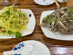 -溢心园香河肉饼总店
