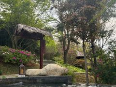 -七彩云南古滇温泉山庄