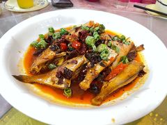 干烧耗儿鱼-洪霞餐馆