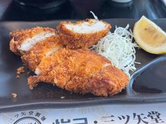 特大一指厚炸猪排-怡己·三ツ矢堂日式料理(海伦店)