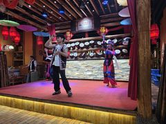 -老滇山寨•云南特色菜•地方菜•民族风情歌舞表演(金碧店)