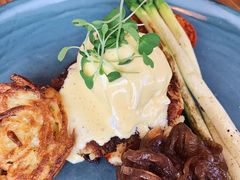 蟹肉饼班尼迪蛋-ROAST coffee & eatery