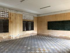 -吐斯廉屠杀博物馆