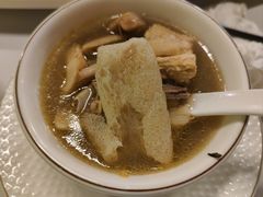 -菌海森林·非遗野生菌火锅(西山区滇池路摩根道店)