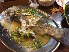 -Dang restaurant (patong phuket)