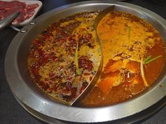 -沸炉重庆老火锅(军事博物馆店)