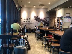 大堂-星巴克(重庆火车北站北广场II店)