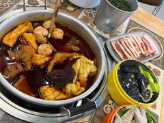 -顶上头·螺蛳火锅(五一新村店)