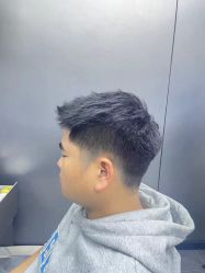 -米可造型烫发染发