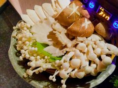 菌菇拼盘-麻路成都火锅(柏威年店)