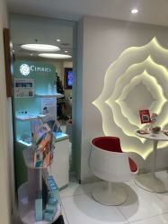 -咪咪比基尼脱毛专业店