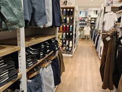 -优衣库(海口秀英万达广场店)