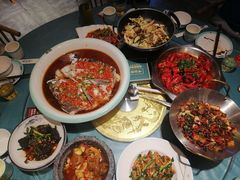 -呷湘厨·鱼汤捞饭·剁椒鱼头·辣椒炒肉(国家会展中心店)