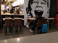 大堂-麦当劳(深圳北站高铁店)