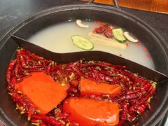 秘制鸳鸯锅-重庆老灶火锅(红岭店)